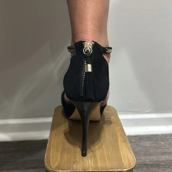 White House Black Market Black Heels with Open Toe Design and Textured Fabric - Picture 4 of 10